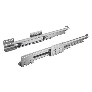 Hochwertige Auszugsführung Actro mit Silent System, 40 kg Tragkraft, 650 mm Länge, geeignet für 18 mm Korpusseitendicke, links und rechts einsetzbar, leise und stabil.