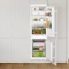 Serie 6 Einbau-Kühlschrank mit Gefrierfach 122.1 x 55.8 cm Flachscharnier mit Softeinzug