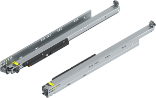 KREAKTIVMOEBEl Blum Movento Vollauszug 60kg 650mm mit TIP-ON 766H6533-T – Schubladengleiter mit innovativer Tip-On-Technologie, geöffnet und geschlossen.