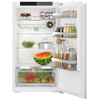 Bosch Serie4 KIR31VFE0 Einbau-Kühlschrank mit Flachscharnier in moderner Küche. Kreaktivmoebel, Kreativ möbel.