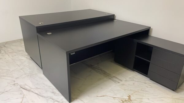 Elektrischer Bürotisch höhenverstellbar – ergonomischer Arbeitsplatz