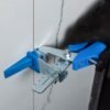 Nivellierklemmen, Keile und Zangen für