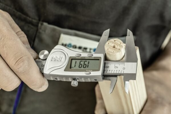 Högert digitaler Messschieber, Messbereich: 155